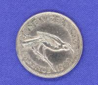 1942 SIX PENCE SILVER COIN  NEW ZEALAND  