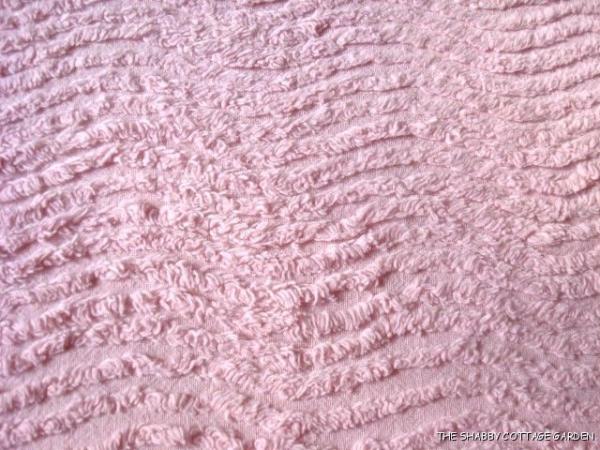  PINK WAVE Vintage Cabin Crafts Chenille Bedspread Fabric Chic Shabby