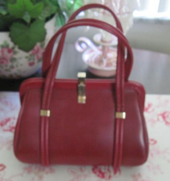 PARIS FRANCE~Dofan Deep RED Calfskin LEATHER Vintage CLASSIC PURSE/Handbag | eBay