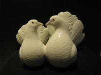 LLladro Pair of White Mourning Doves/ Kissing Love Birds in Box  