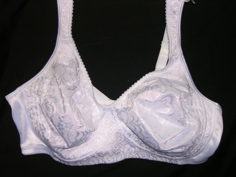 Playtex 4745 18 Hour Ultimate Lift And Support Wire Free Bra White