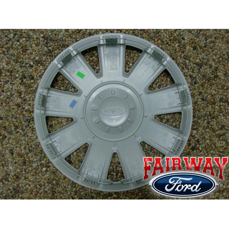 2005 2006 2007 Focus Genuine Ford Parts 15" Full Wheel Cover Hub Cap New