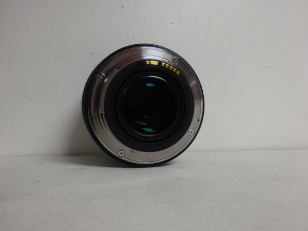 Canon EF 50mm f/1.4 USM Standard & Medium Telephoto Lens for Canon SLR