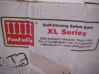 FABENCO SELF CLOSING STEEL SAFETY GATE 22 XL71 21PC  