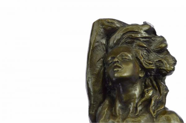 Handcrafted bronze sculpture SALE Agil Female Acrobat Nude 