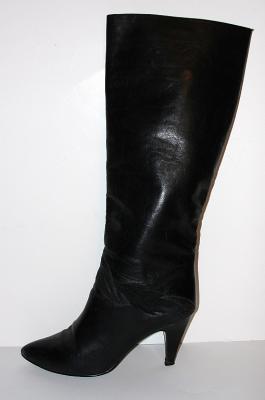80s Vintage Gloria Vanderbilt Couture Black Leather Tall High Heel Riding Boot 8