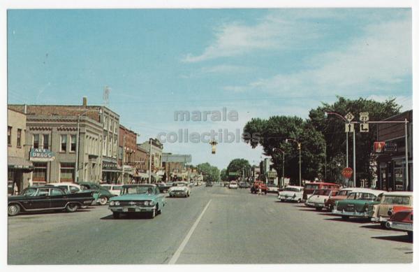 GAYLORD MI ~ MAIN STREET VIEW ~ CARS & STORES ~1962 vintage postcard