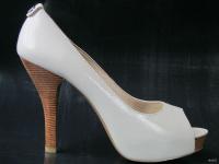 HOT new MICHAEL KORS white high heels PLATFORMS open toe shoes 11 