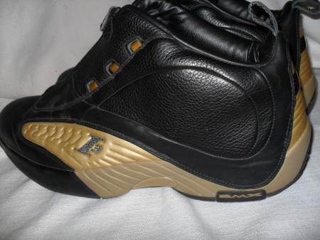 Reebok I3 Reebok BASKETBALL SHOES Sneakers Black/gold Allen Iverson DMX ...