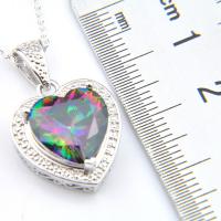 Woman Gorgeous Shiny Heart Style Natural White Fire topaz Gems Necklace Pendants