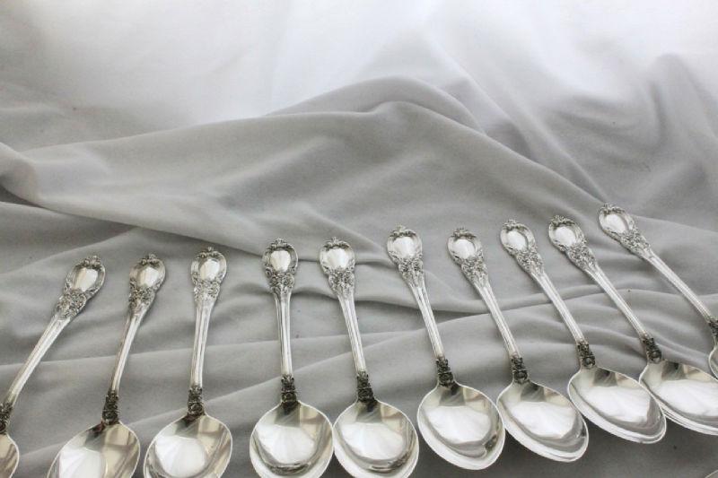 Lunt American Victorian Sterling Silver Spoons (12)  